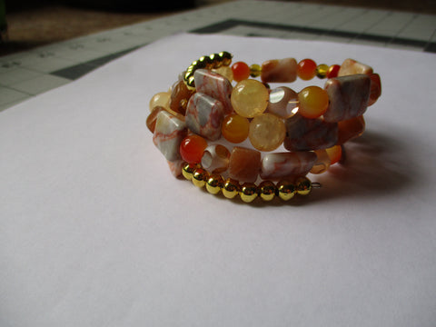 Memory Wire Gold Beige Yellow Orange Glass Beads Bracelet (B533)