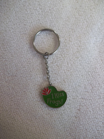 Silver Green "I Kiss Frogs" Lilly Pad Key Chain (K343)