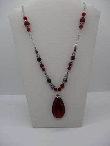 Silver Chain Red Silver Beads Red Tear Drop Pendant Necklace (N1341)