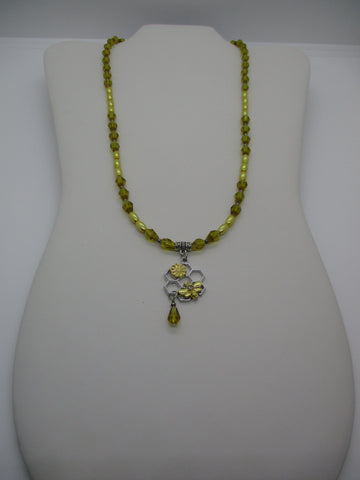 Gold Rice Pearls Gold Glass Beads Silver Honeycomb Gold Bee Gold Flower Pendant Necklace (N1368)
