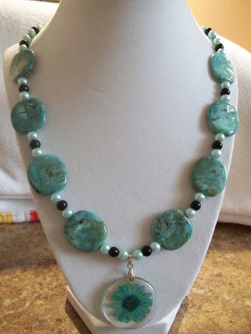 Greenish Blue Black Acrylic Glass Beads Dried Flower Pendant Necklace (N943)