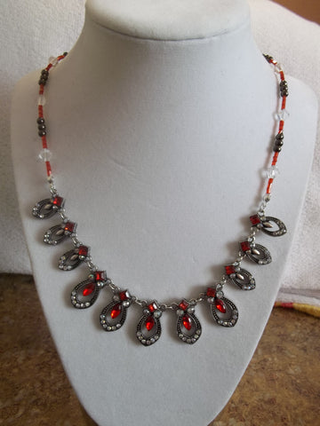 Silver Red Bling Glass Beads Necklace (N949)