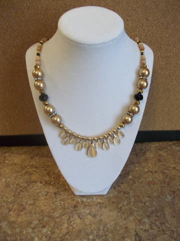 Gold Tear Drop Pendant Pearls Black Bead Necklace (N952)